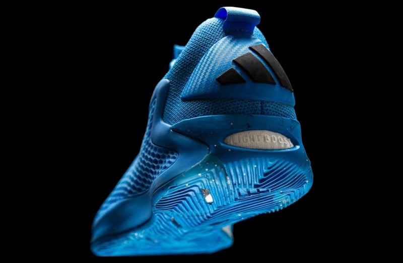 2025春大特価セール！ 1 AE adidas The Low vibes winter icy brings 'Christmas' シューズ(男性用)